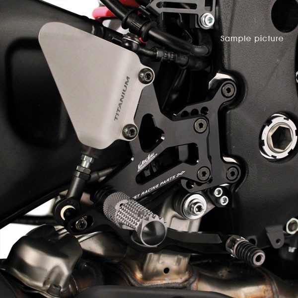 Immagine di PEDANE TIPO 3.5 YAMAHA R1   2007-08cr